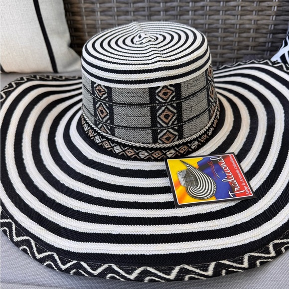 Accessories - Black and White Striped unisex Hat, Colombian Vueltiao Hat